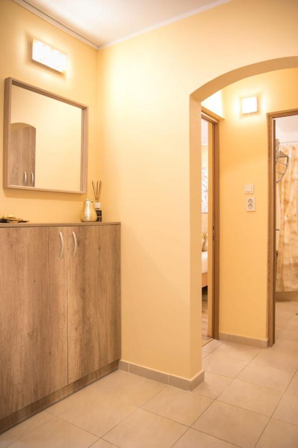 Golden Apartment Baneasa Бухарест Екстер'єр фото
