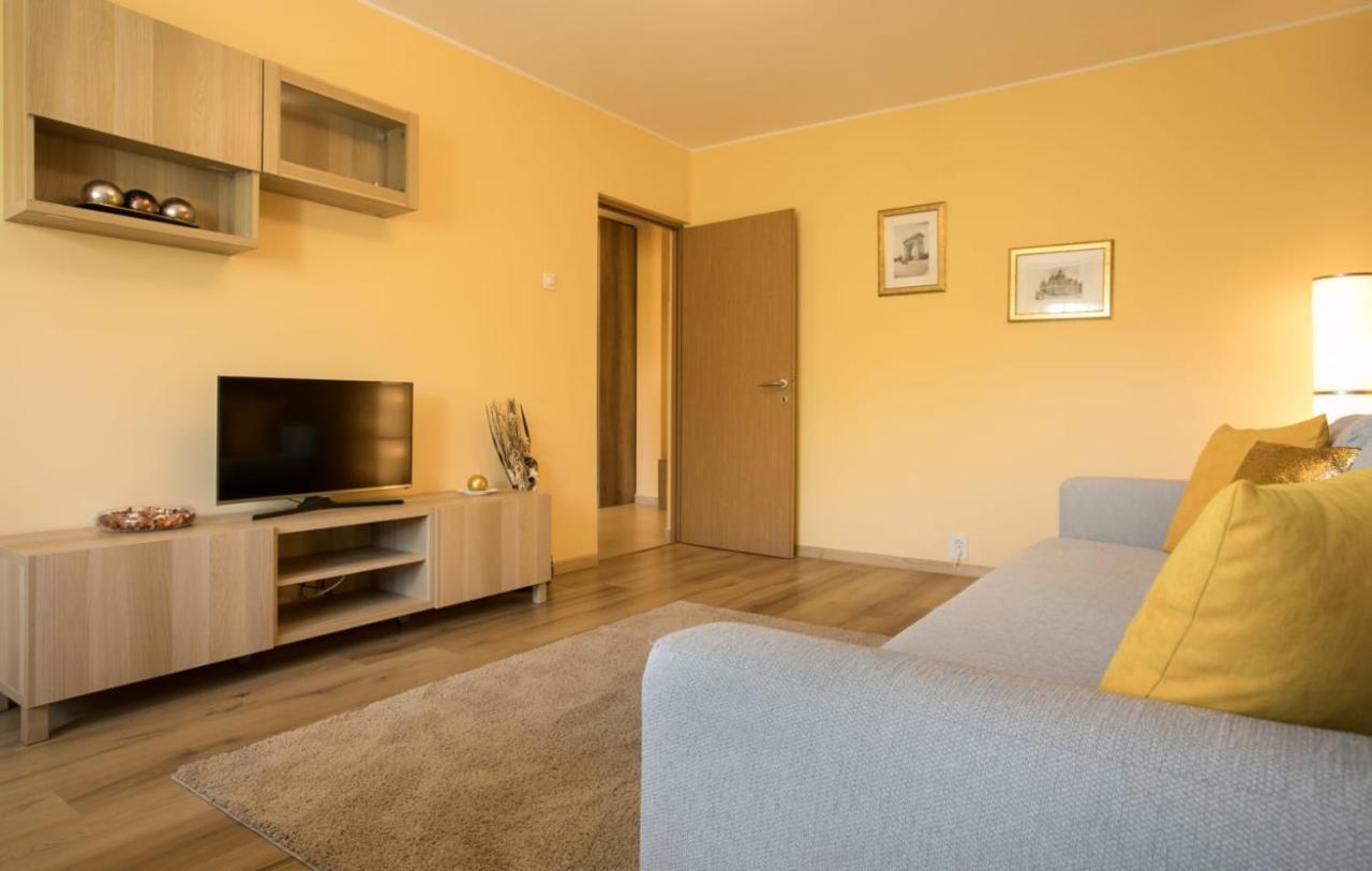 Golden Apartment Baneasa Бухарест Екстер'єр фото