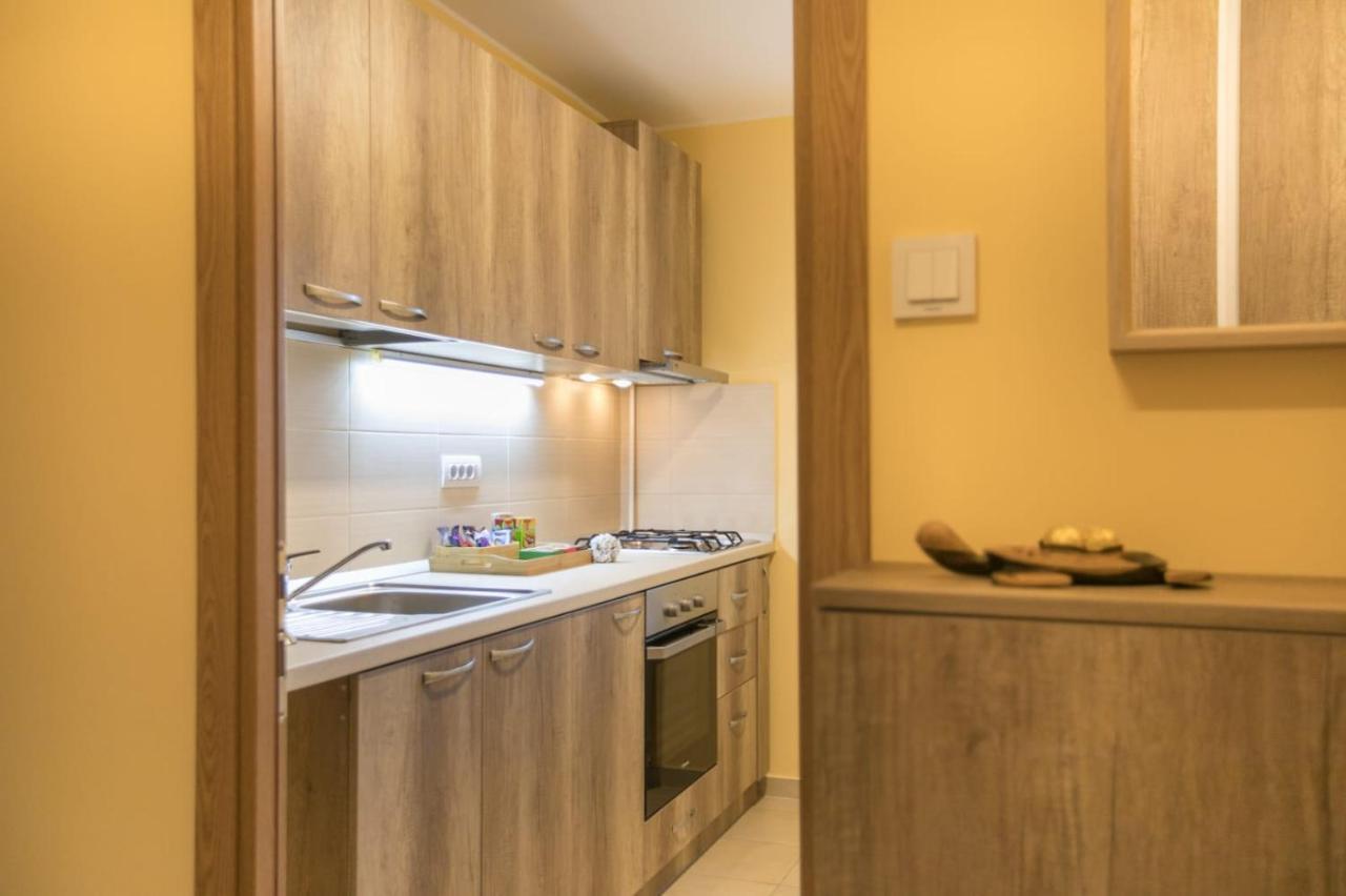 Golden Apartment Baneasa Бухарест Екстер'єр фото