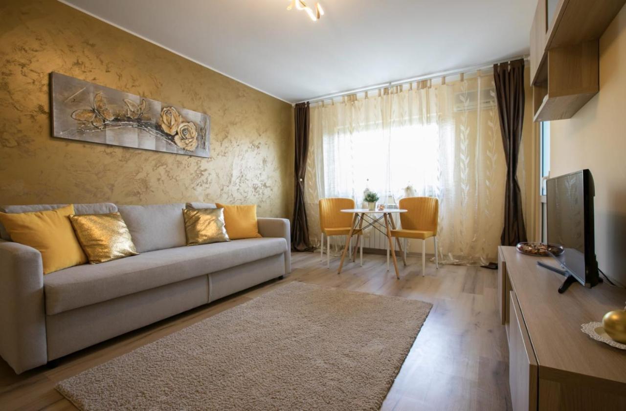 Golden Apartment Baneasa Бухарест Екстер'єр фото